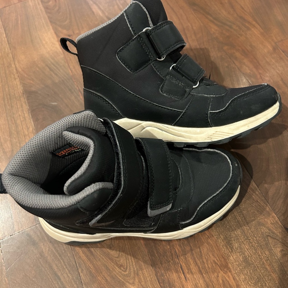 Kids Black Winter Boots